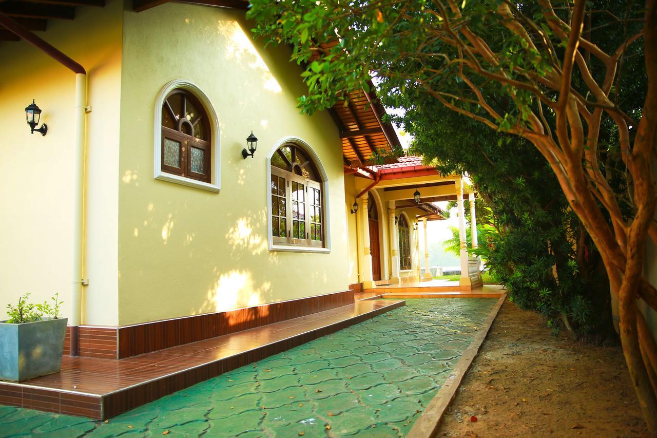 Bentota River Villa Экстерьер фото