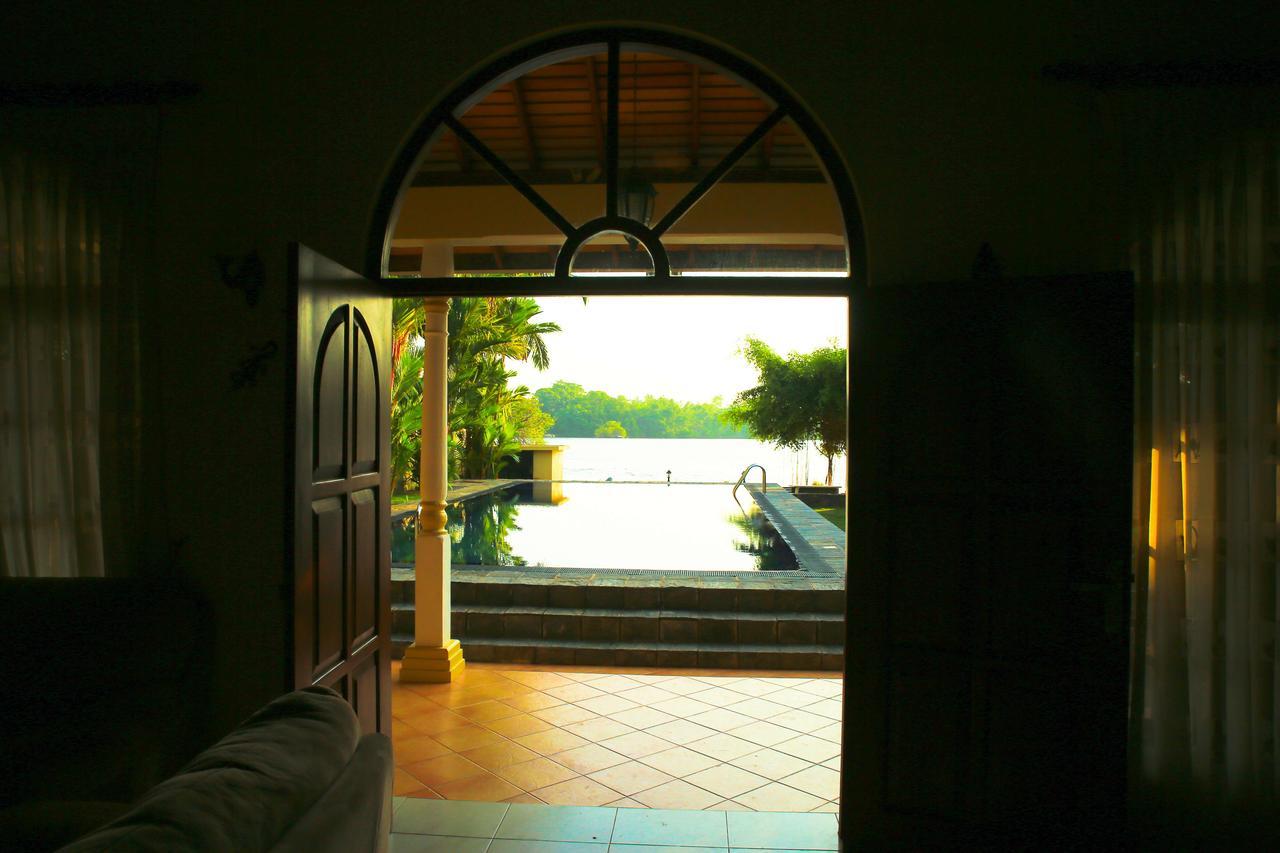 Bentota River Villa Экстерьер фото