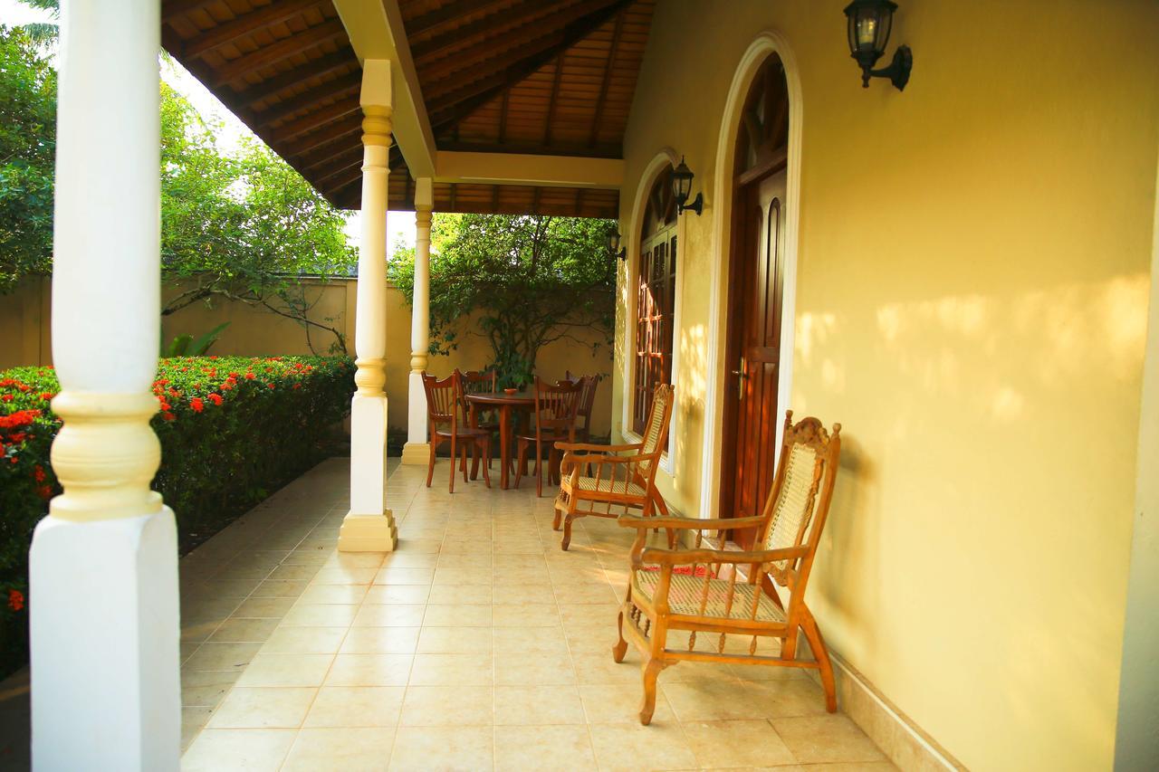 Bentota River Villa Экстерьер фото
